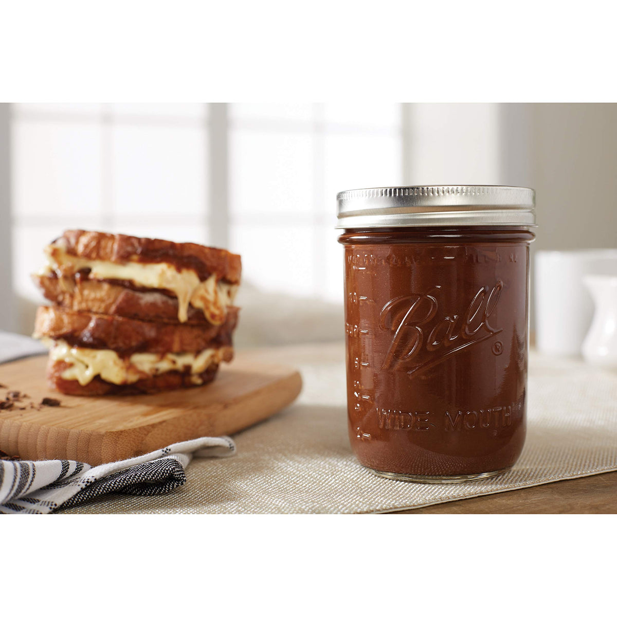 16-Ounce Glass Mason Jar with Lids and Bands, 12-Count Y813